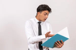 Jangan sampai usaha atau merek yang kamu buat tidak bisa terdaftar, itu merugikan banget buat bisnis kamu kedepannya apalagi kalau merek kamu sudah mulai berkembang! Simpan dan Bagikan informasi ini kepada teman, saudara, dan keluarga yang memiliki merek dan sedang ingin mendaftarkannya!
