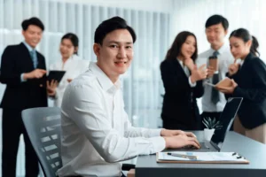 Dalam setiap operasi bisnis, ketaatan terhadap peraturan ketenagakerjaan adalah kunci keberhasilan. Salah satu aspek yang tidak boleh diabaikan adalah kewajiban untuk melaporkan data ketenagakerjaan perusahaan kepada pihak berwenang, yang dikenal sebagai Wajib Lapor Ketenagakerjaan Perusahaan (WLKP). Mari kita telusuri lebih dalam tentang apa itu WLKP, mengapa penting untuk dipahami, dan bagaimana peran pentingnya dalam manajemen sumber daya manusia di perusahaan.