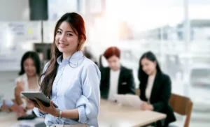 Memulai bisnis adalah langkah besar yang memerlukan perencanaan, dedikasi, dan pemahaman yang mendalam tentang proses pendirian usaha serta perizinan yang diperlukan. Dalam panduan ini, kita akan membahas langkah-langkah penting dalam memulai bisnis Anda dan proses perizinan yang harus Anda ikuti.